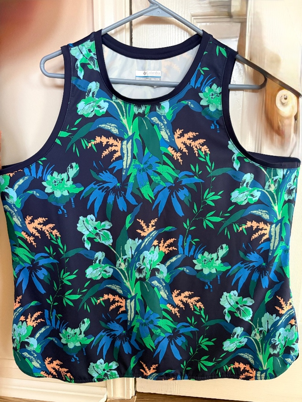 Columbia Nocturnal Magnolia Print Omni Freeze Tank Top.